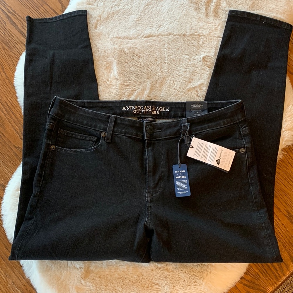 NWT. American eagle jeans for kids